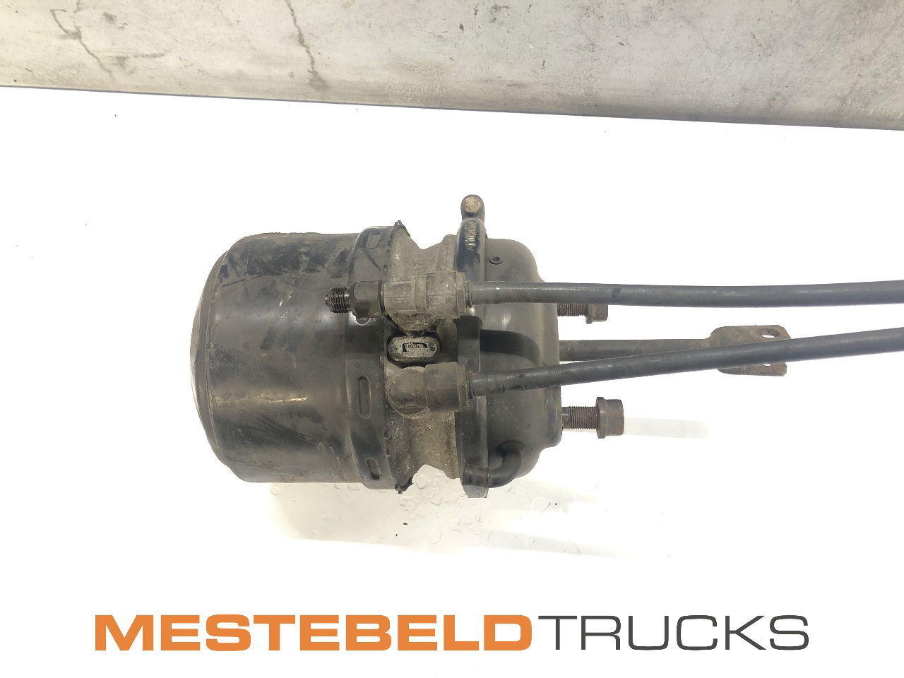 DAF Rembooster achter DAF 1354AS 95XF - Brake parts for Truck: picture 1 DAF Rembooster achter DAF 1354AS 95XF - Brake parts for Truck: picture 1
