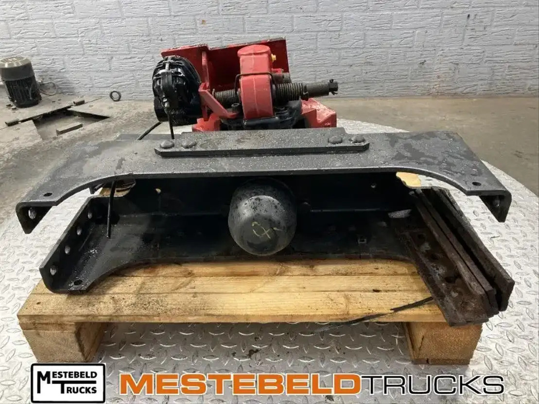 Diversen Vangmuil met trekbalk 5 cm pen - Frame/ Chassis for Truck: picture 2 Diversen Vangmuil met trekbalk 5 cm pen - Frame/ Chassis for Truck: picture 2
