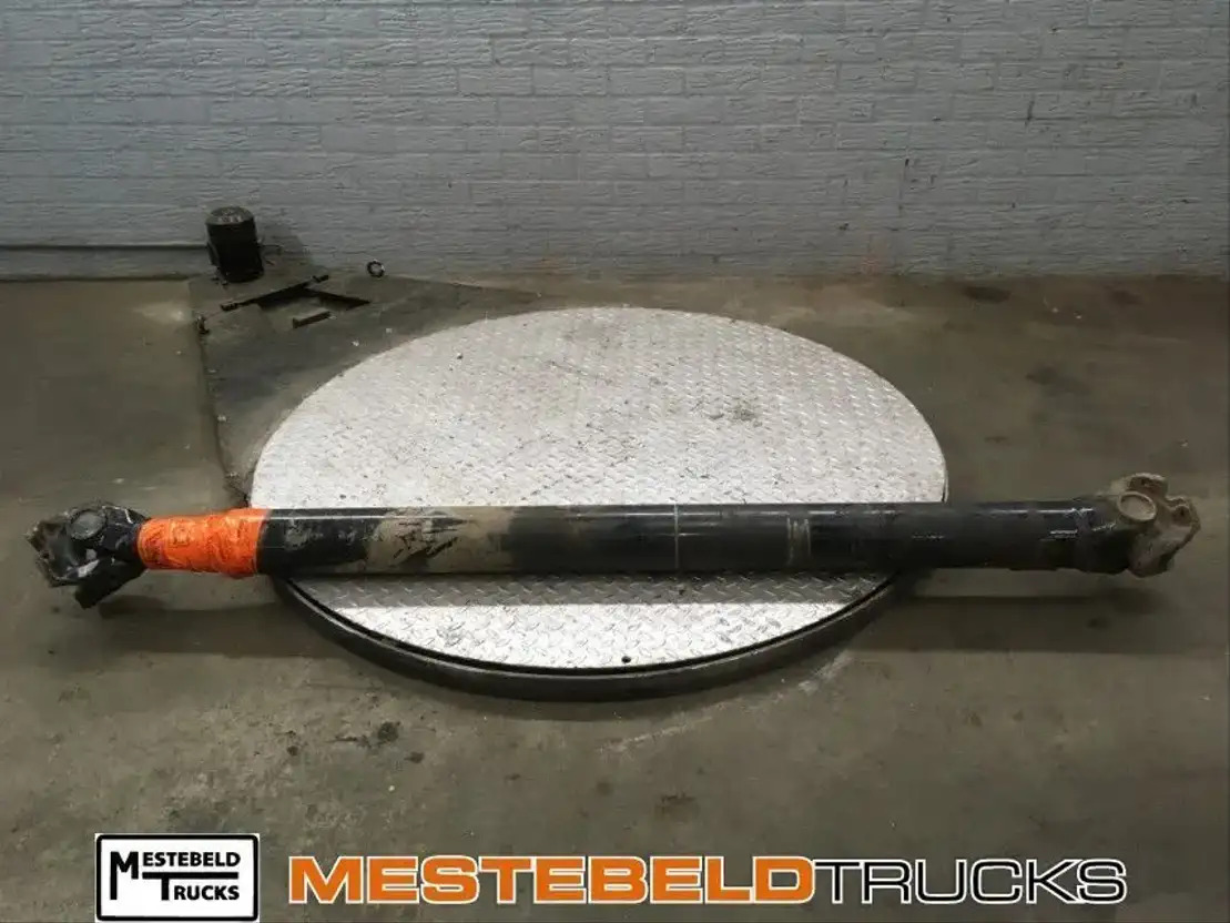 MAN A andrijfas - Drive shaft for Truck: picture 1 MAN A andrijfas - Drive shaft for Truck: picture 1