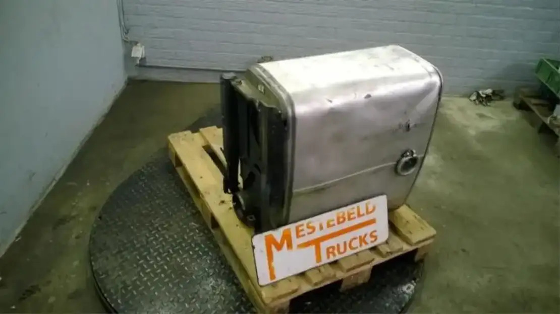 MAN KAT alysator - Muffler/ Exhaust system for Truck: picture 1 MAN KAT alysator - Muffler/ Exhaust system for Truck: picture 1