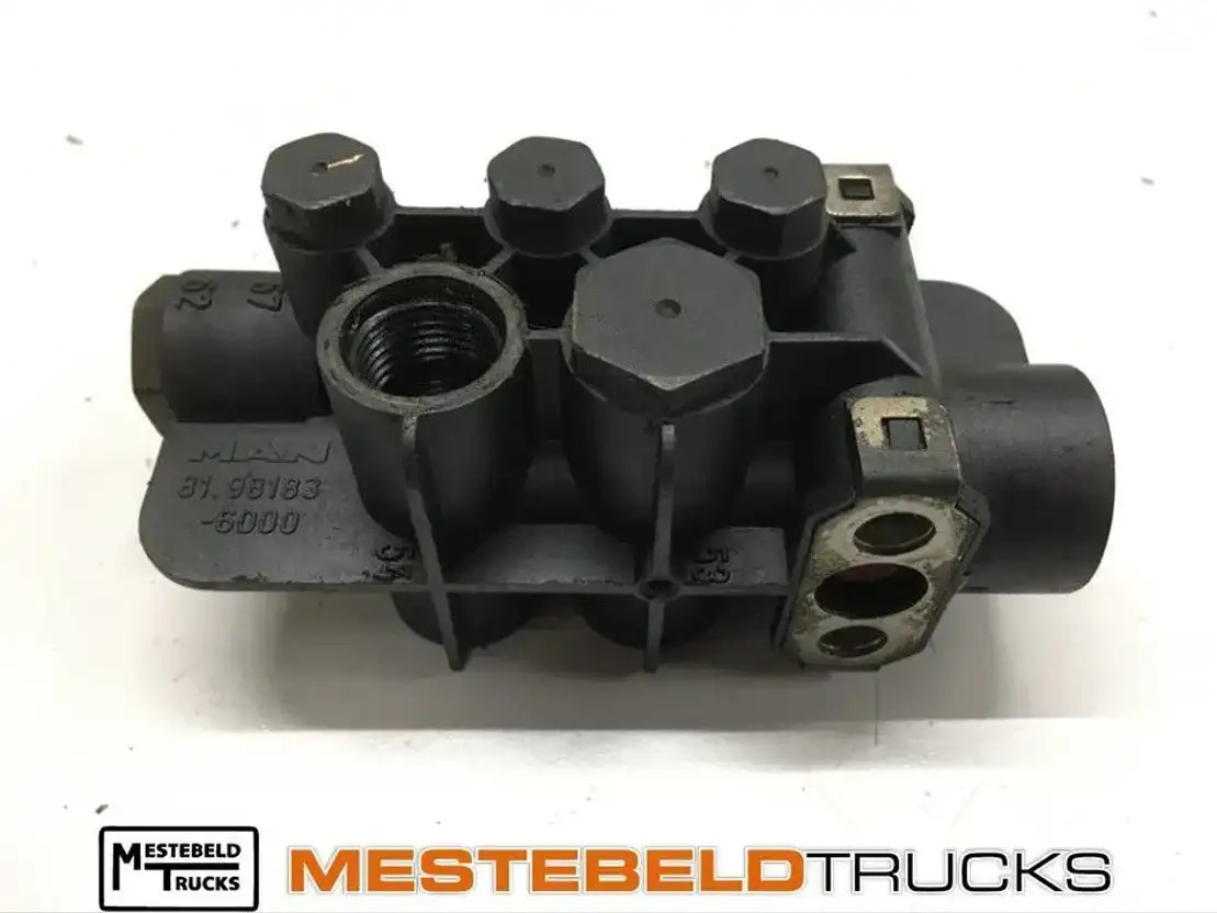 MAN Verdeler - Brake parts for Truck: picture 1 MAN Verdeler - Brake parts for Truck: picture 1