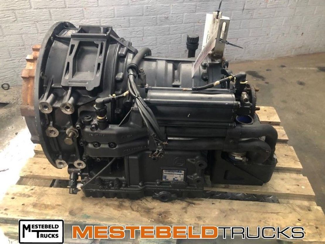 MAN Versnellingsbak 5HP 592C - Gearbox for Truck: picture 1 MAN Versnellingsbak 5HP 592C - Gearbox for Truck: picture 1