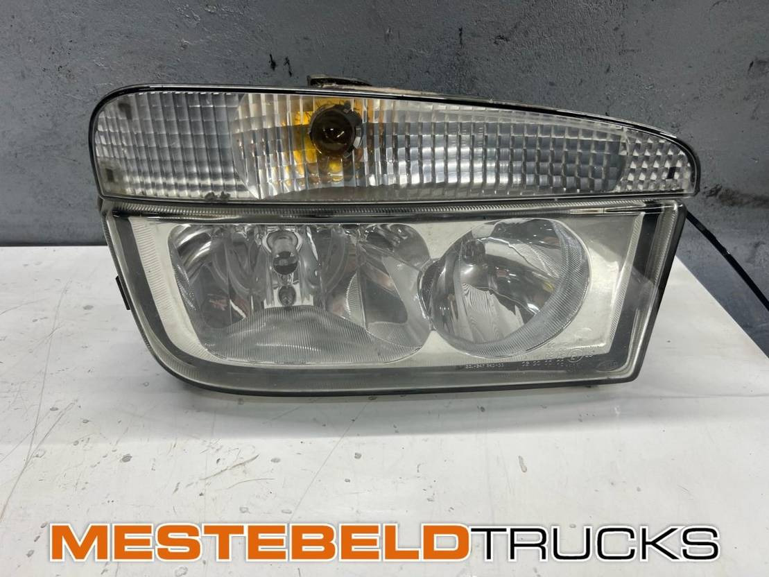 Mercedes-Benz Koplamp links - Frame/ Chassis for Truck: picture 1 Mercedes-Benz Koplamp links - Frame/ Chassis for Truck: picture 1