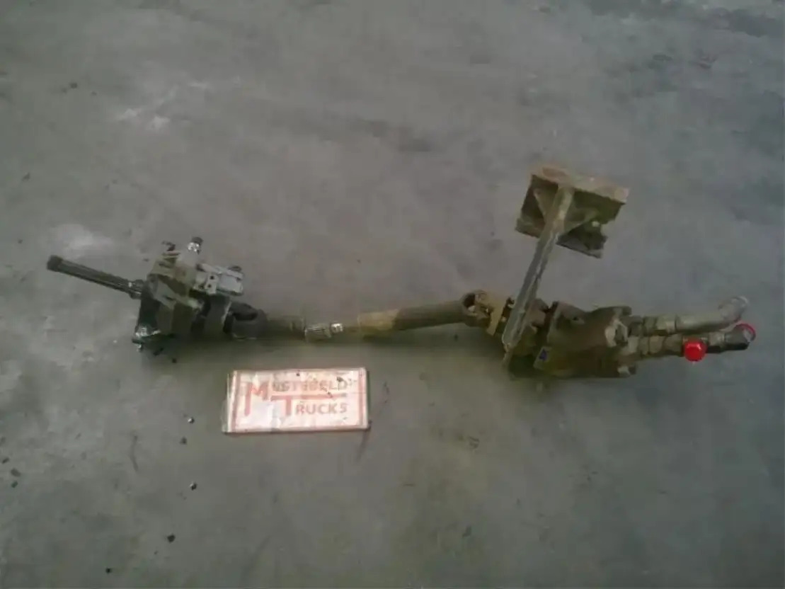 Mercedes-Benz PTO met pomp en as - Hydraulics for Truck: picture 1 Mercedes-Benz PTO met pomp en as - Hydraulics for Truck: picture 1