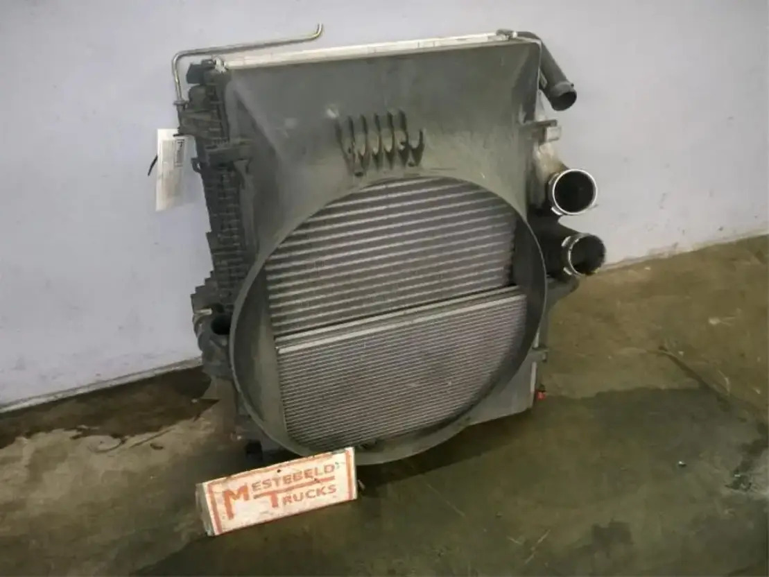 Mercedes-Benz Radiateur+intercooler Atego - Cooling system for Truck: picture 1 Mercedes-Benz Radiateur+intercooler Atego - Cooling system for Truck: picture 1