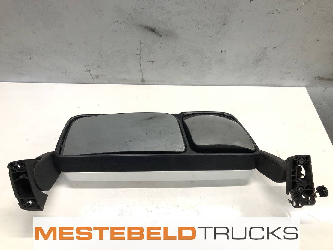 Mercedes-Benz Spiegel rechts - Cab and interior for Truck: picture 1 Mercedes-Benz Spiegel rechts - Cab and interior for Truck: picture 1