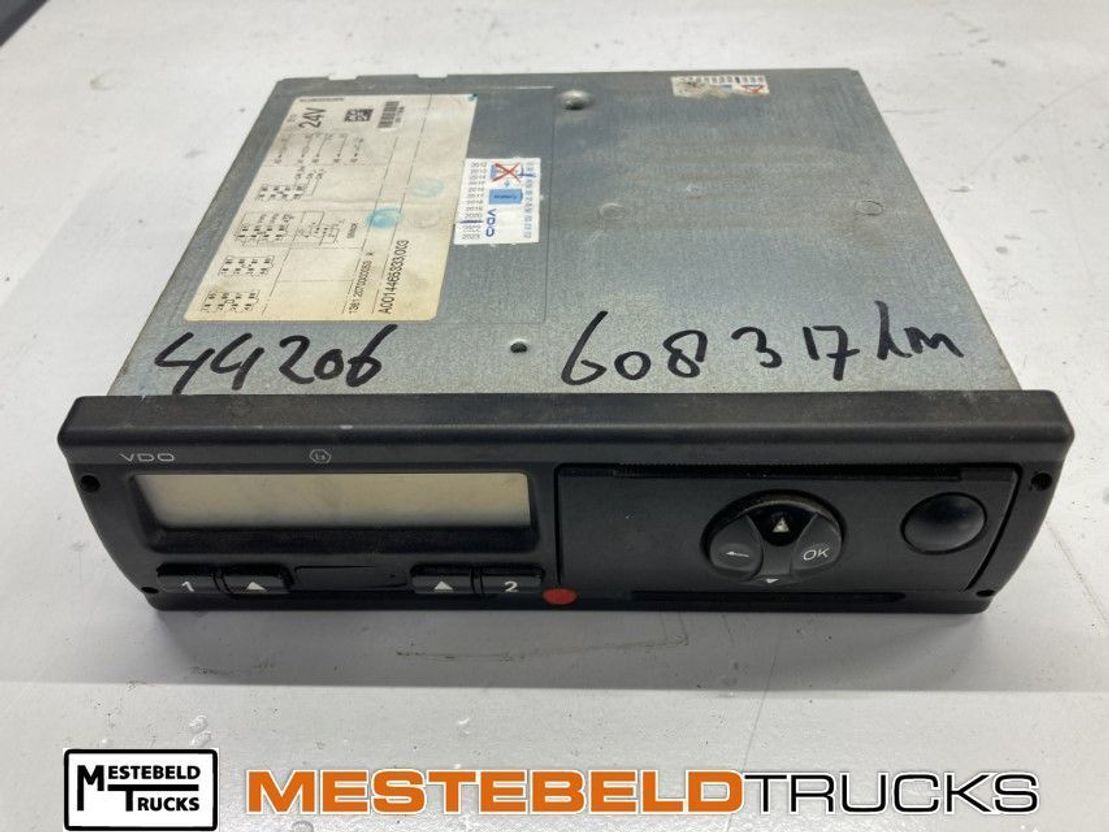 Mercedes-Benz Tachograaf VDO 1381 - Electrical system for Truck: picture 1 Mercedes-Benz Tachograaf VDO 1381 - Electrical system for Truck: picture 1