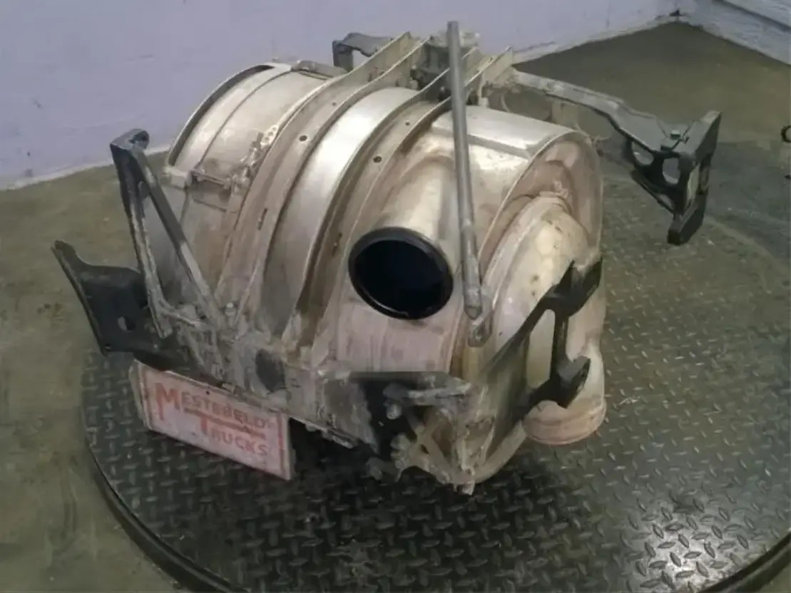 Scania Katalysator / demper R - Muffler/ Exhaust system for Truck: picture 1 Scania Katalysator / demper R - Muffler/ Exhaust system for Truck: picture 1