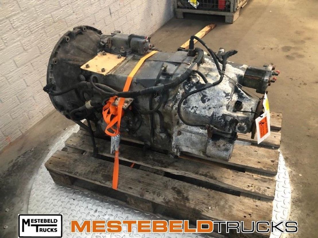 Volvo Versnellingsbak SR1700 - Gearbox for Truck: picture 1 Volvo Versnellingsbak SR1700 - Gearbox for Truck: picture 1