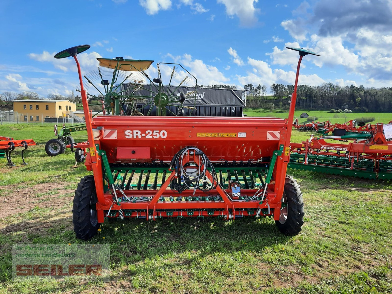 New Seed drill Agro-Masz SR 250: picture 1