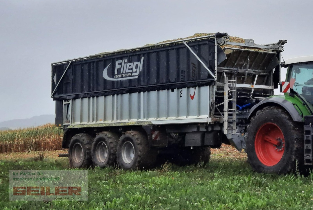 Fliegl ASW 391 TAURUS FOX 50m³ + elektr. ZWL + ISOBUS + Top Lift Light - Forage wagon: picture 2 Fliegl ASW 391 TAURUS FOX 50m³ + elektr. ZWL + ISOBUS + Top Lift Light - Forage wagon: picture 2