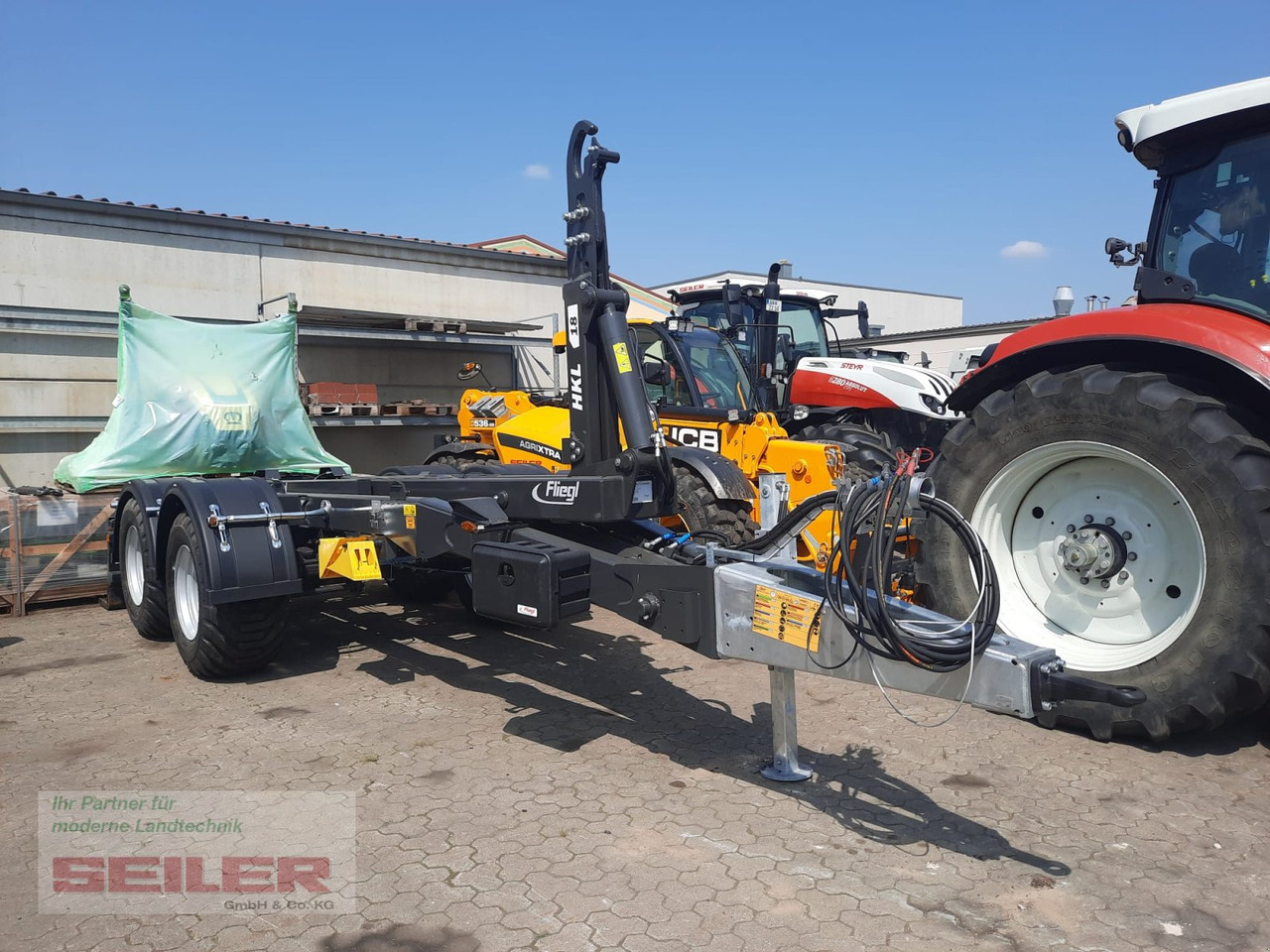 Fliegl HKL 18 Abrollkipper - Roll-off/ Skip trailer: picture 1 Fliegl HKL 18 Abrollkipper - Roll-off/ Skip trailer: picture 1