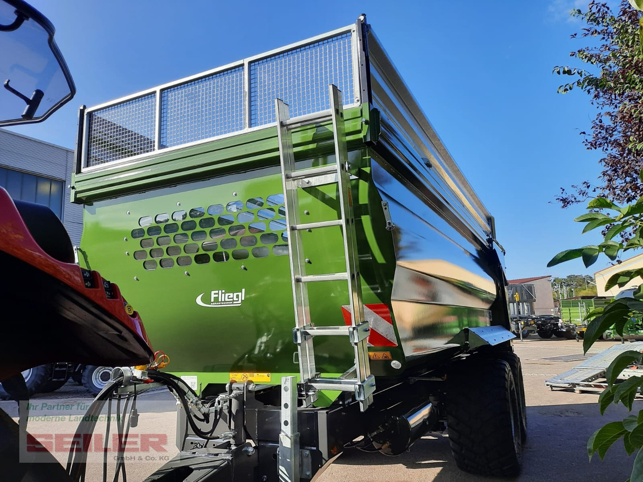 Fliegl TMK 264 FOX 32m³ - Farm tipping trailer/ Dumper: picture 5 Fliegl TMK 264 FOX 32m³ - Farm tipping trailer/ Dumper: picture 5