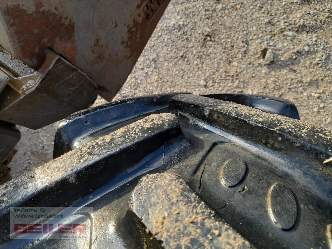 Farm tractor Massey Ferguson 3085 Euro-Line: picture 15