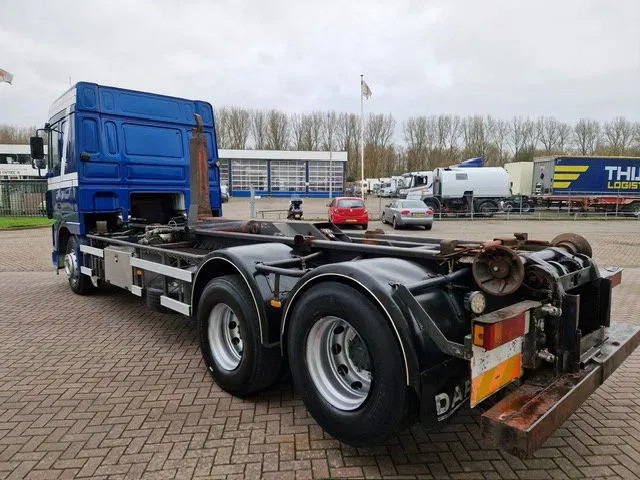 DAF XF 95.430 6x2 Manual-Gear Euro 4 - Cab chassis truck: picture 5 DAF XF 95.430 6x2 Manual-Gear Euro 4 - Cab chassis truck: picture 5