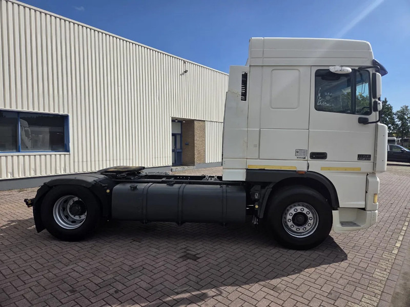 DAF XF 95.430 Manual gear Euro 3 - Tractor unit: picture 2 DAF XF 95.430 Manual gear Euro 3 - Tractor unit: picture 2