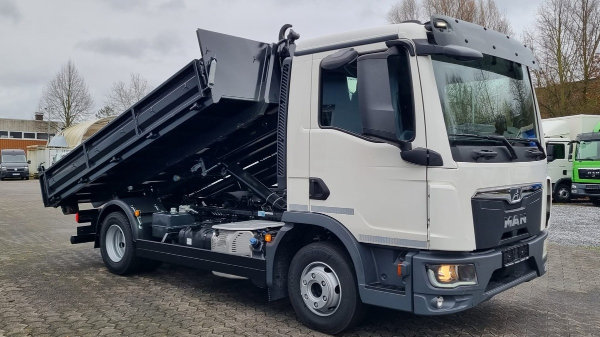 New Hook lift truck MAN TGL 12.220 BL NEU City Abrollkipper 8t TipMatic: picture 9
