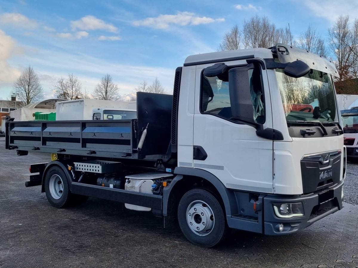 MAN TGL 8.160 BL City Abollkipper 6t Schaltgetriebe - Hook lift truck: picture 3 MAN TGL 8.160 BL City Abollkipper 6t Schaltgetriebe - Hook lift truck: picture 3