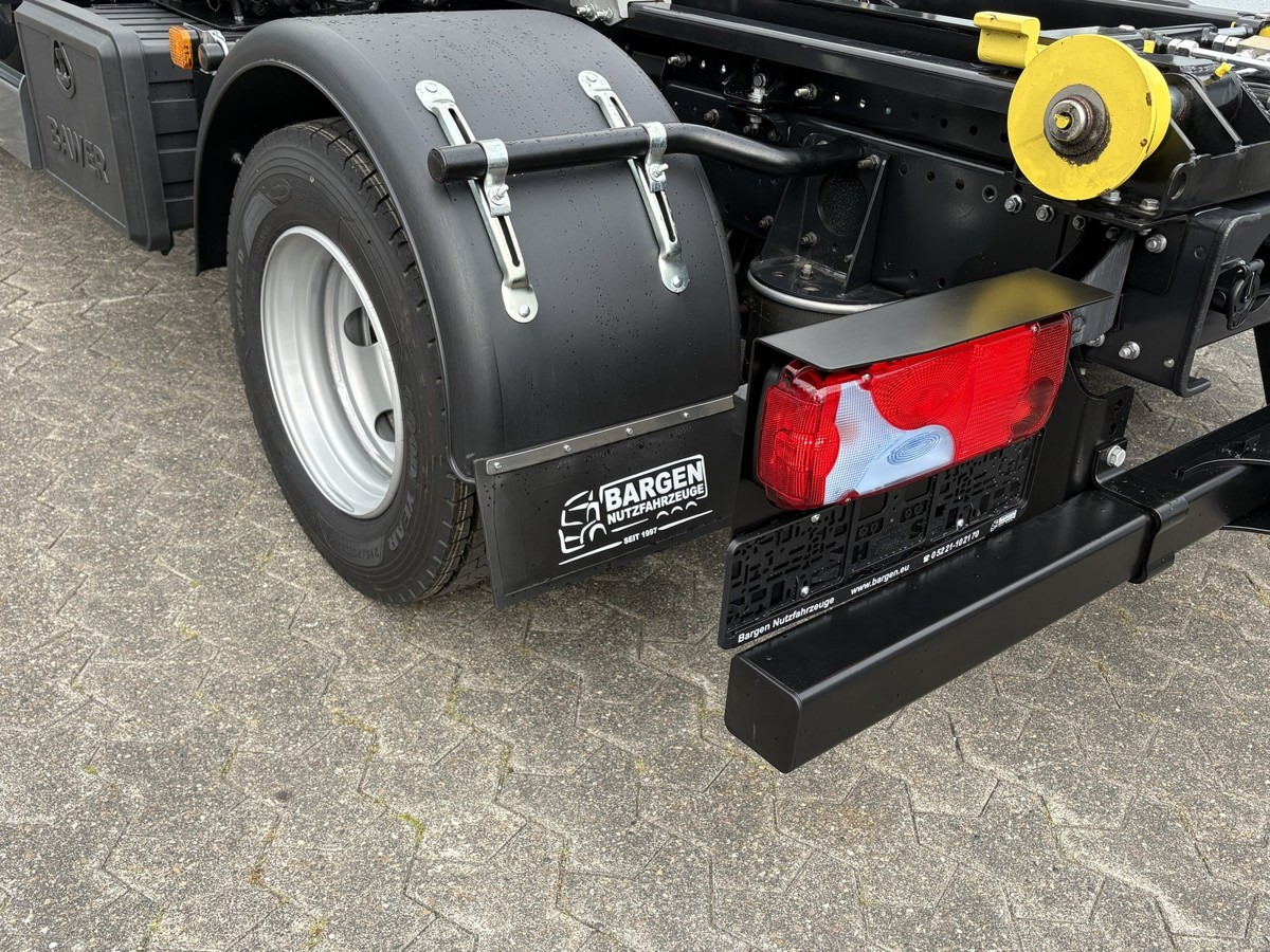 MAN TGL 8.160 BL City Abollkipper Schalter 8.190 - Hook lift truck: picture 4 MAN TGL 8.160 BL City Abollkipper Schalter 8.190 - Hook lift truck: picture 4