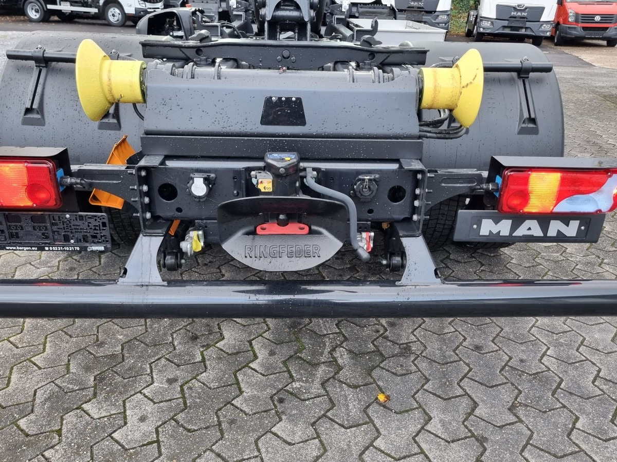 Leasing of MAN TGM 15.290 BL Abrollkipper Multihook City+1570mm MAN TGM 15.290 BL Abrollkipper Multihook City+1570mm: picture 20 Leasing of MAN TGM 15.290 BL Abrollkipper Multihook City+1570mm MAN TGM 15.290 BL Abrollkipper Multihook City+1570mm: picture 20