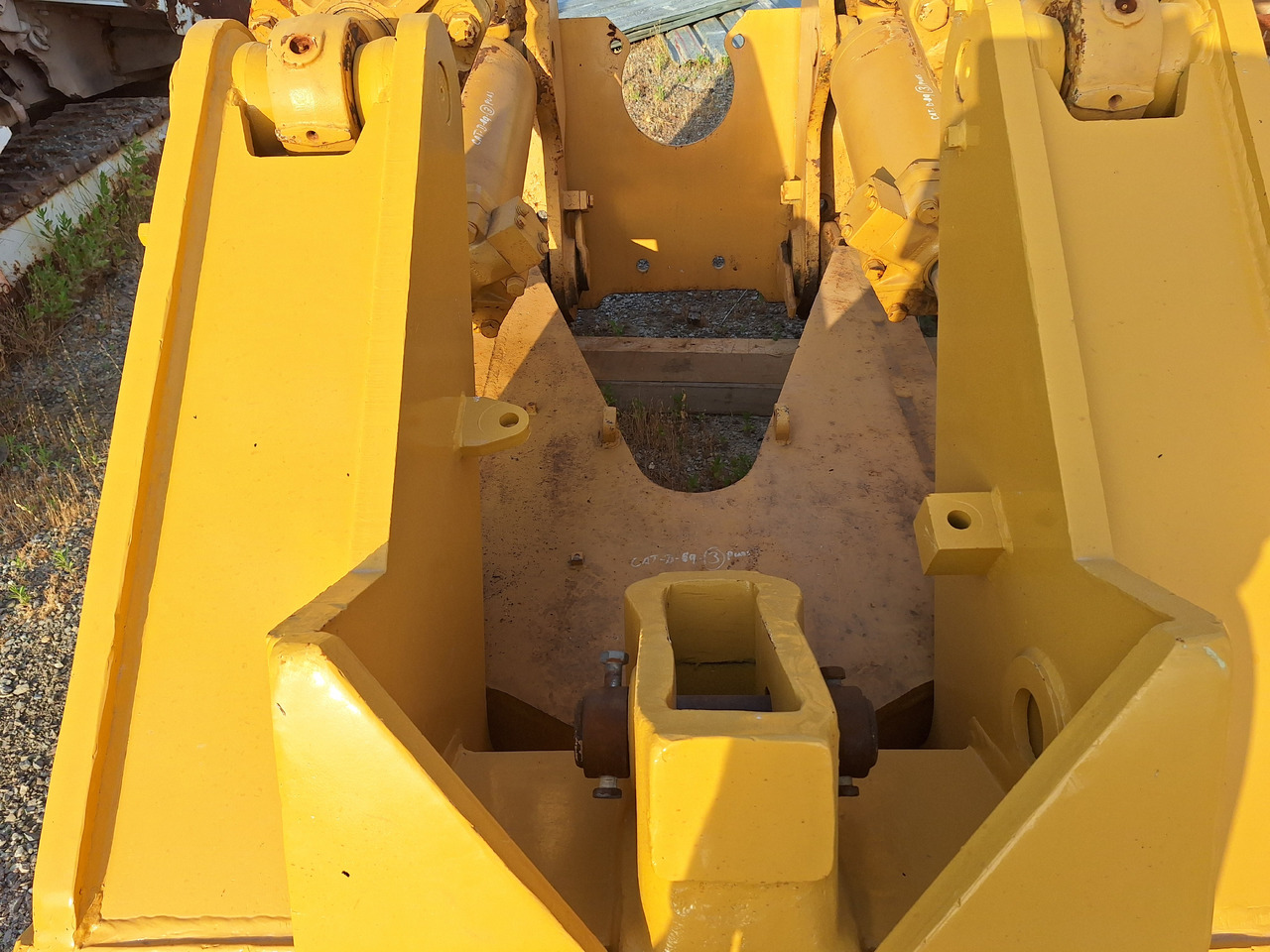 CATERPILLAR D9G-H - Ripper for Bulldozer: picture 5 CATERPILLAR D9G-H - Ripper for Bulldozer: picture 5