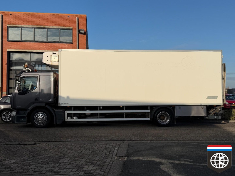 Renault Premium 300 CARRIER deepfreezer -30oC - Taillift - Sleeper Cab - Refrigerated truck: picture 3 Renault Premium 300 CARRIER deepfreezer -30oC - Taillift - Sleeper Cab - Refrigerated truck: picture 3