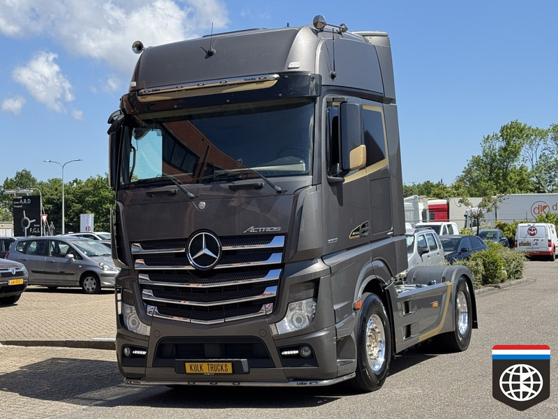 Mercedes-Benz ACTROS 1863 GigaSpace - Retarder Night A/C *** LIMITED EDITION*** - Tractor unit: picture 2 Mercedes-Benz ACTROS 1863 GigaSpace - Retarder Night A/C *** LIMITED EDITION*** - Tractor unit: picture 2