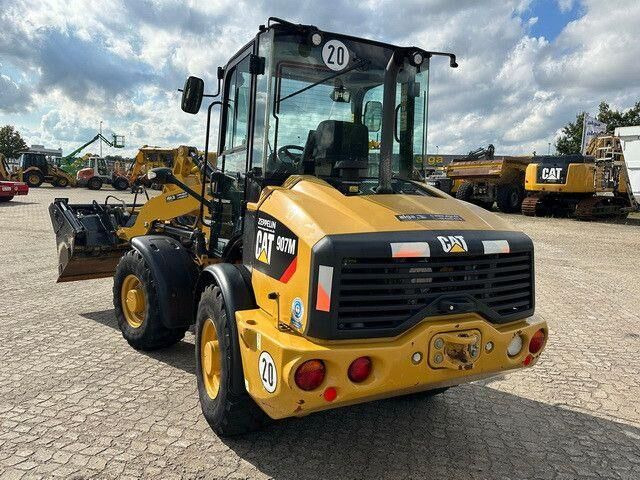 Caterpillar 907 M 4x4, 4+1 Schaufel, Palettengabel, S.W.S - Wheel loader: picture 3 Caterpillar 907 M 4x4, 4+1 Schaufel, Palettengabel, S.W.S - Wheel loader: picture 3