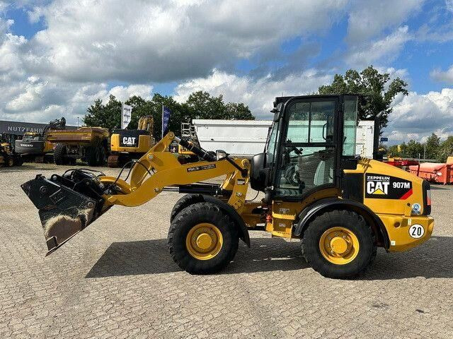 Caterpillar 907 M 4x4, 4+1 Schaufel, Palettengabel, S.W.S - Wheel loader: picture 2 Caterpillar 907 M 4x4, 4+1 Schaufel, Palettengabel, S.W.S - Wheel loader: picture 2