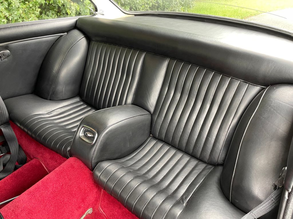 Car Ferrari 330 GT Coupe 2+2/TÜV neu/H-Zulassung: picture 11