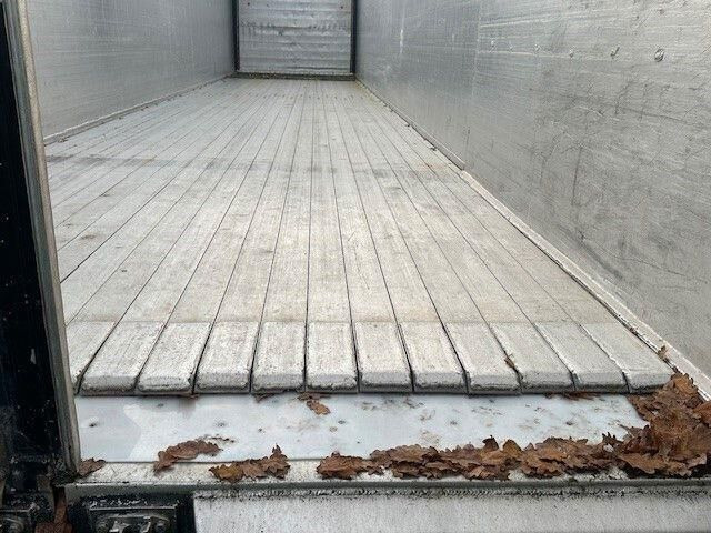 Leasing of Fliegl SDS 390, 10mm Boden, 92m³, mehrfach auf Lager Fliegl SDS 390, 10mm Boden, 92m³, mehrfach auf Lager: picture 6 Leasing of Fliegl SDS 390, 10mm Boden, 92m³, mehrfach auf Lager Fliegl SDS 390, 10mm Boden, 92m³, mehrfach auf Lager: picture 6