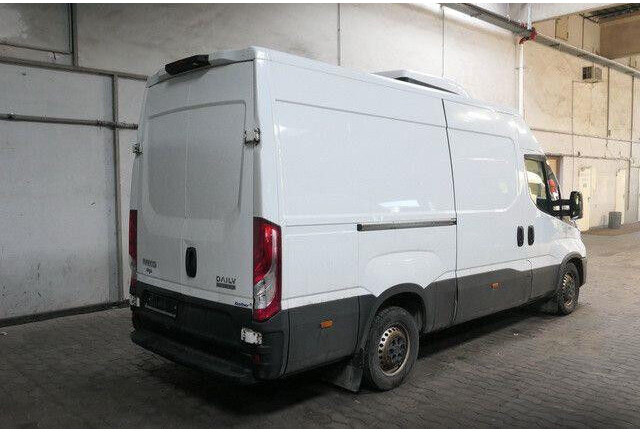 Iveco 35S16 Daily, Kerstner, 3.300mm lang, Klima - Refrigerated delivery van: picture 4 Iveco 35S16 Daily, Kerstner, 3.300mm lang, Klima - Refrigerated delivery van: picture 4