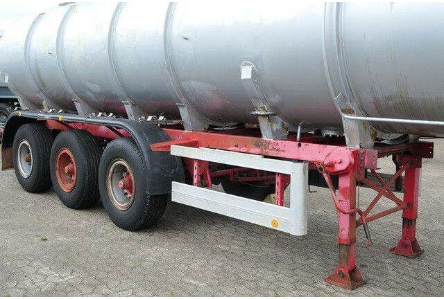 LAG GSA-C 20 S, Chemie-Tank, 25m³, Obenbefüllung - Tanker semi-trailer: picture 5 LAG GSA-C 20 S, Chemie-Tank, 25m³, Obenbefüllung - Tanker semi-trailer: picture 5