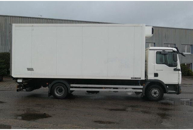 MAN 12.240 TGL BL 4x2, Carrier Xarias 600, LBW,Klima - Refrigerated truck: picture 2 MAN 12.240 TGL BL 4x2, Carrier Xarias 600, LBW,Klima - Refrigerated truck: picture 2