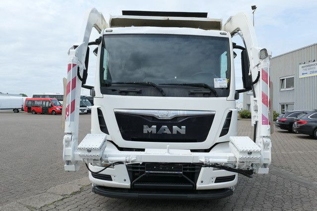 MAN 26.320 TGS BL 6x2, Überkopflader/Frontlader, AC MAN 26.320 TGS BL 6x2, Überkopflader/Frontlader, AC - Refuse truck: picture 2 MAN 26.320 TGS BL 6x2, Überkopflader/Frontlader, AC MAN 26.320 TGS BL 6x2, Überkopflader/Frontlader, AC - Refuse truck: picture 2