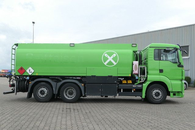 MAN 26.400 TGS 6x2, Esterer, Unten- u. Obenbefüllung - Tanker truck: picture 2 MAN 26.400 TGS 6x2, Esterer, Unten- u. Obenbefüllung - Tanker truck: picture 2