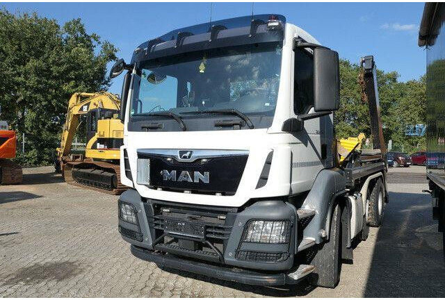 MAN 26.460 TGS 6x2, Hiab FTR18, Funk, Vorlauflenk,AC - Cable system truck: picture 2 MAN 26.460 TGS 6x2, Hiab FTR18, Funk, Vorlauflenk,AC - Cable system truck: picture 2