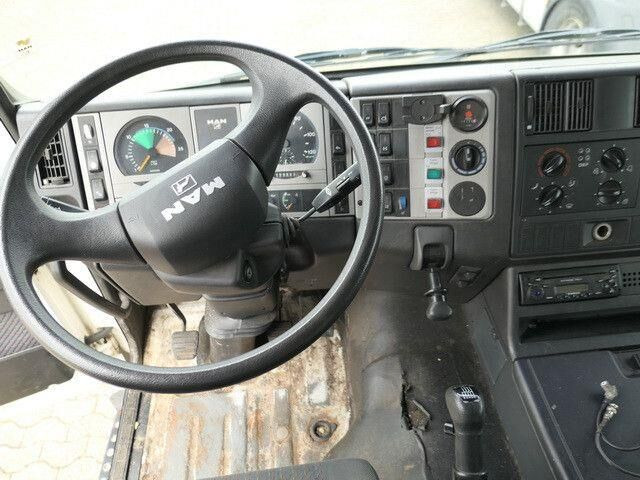 Vacuum truck MAN 35.464 FVNLC 8x2, Müller-Fatmaster, Saugaufbau: picture 14