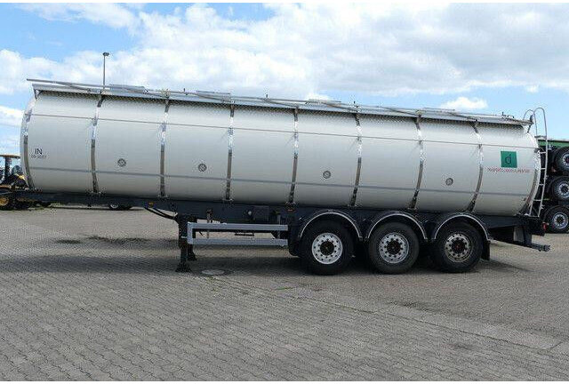 Menci SA 105/Lebensmittel Tank 32 cbm./12x auf Lager! - Tanker semi-trailer: picture 2 Menci SA 105/Lebensmittel Tank 32 cbm./12x auf Lager! - Tanker semi-trailer: picture 2