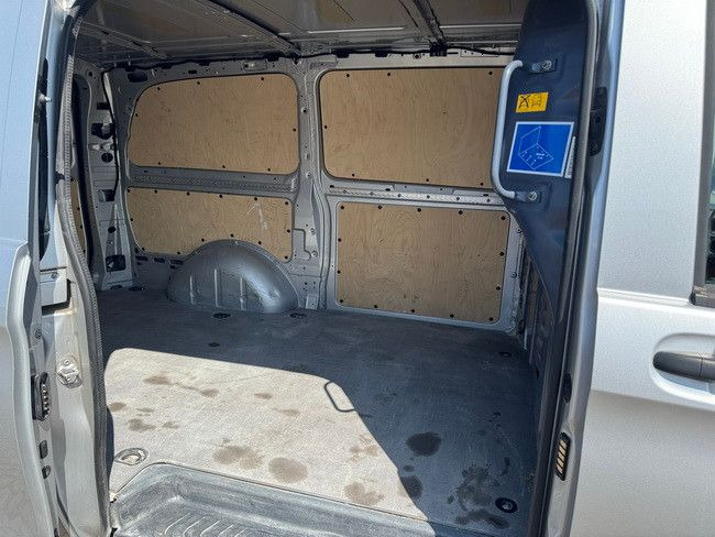 Mercedes-Benz 116 CDI VITO, Klima,91tkm,Trennwand, AHK,3. Sitz - Small van: picture 5 Mercedes-Benz 116 CDI VITO, Klima,91tkm,Trennwand, AHK,3. Sitz - Small van: picture 5