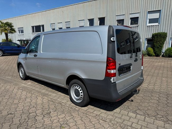 Mercedes-Benz 116 CDI VITO, Klima,91tkm,Trennwand, AHK,3. Sitz - Small van: picture 2 Mercedes-Benz 116 CDI VITO, Klima,91tkm,Trennwand, AHK,3. Sitz - Small van: picture 2