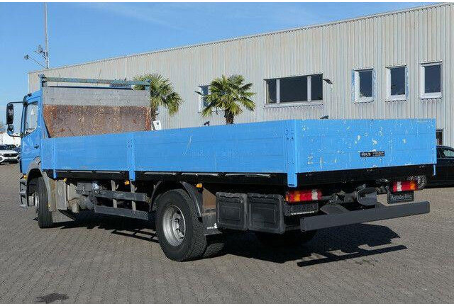 Mercedes-Benz 1824 L Axor 4x2, 3. Sitz, AHK, Gerüstbau, Klima - Dropside/ Flatbed truck: picture 5 Mercedes-Benz 1824 L Axor 4x2, 3. Sitz, AHK, Gerüstbau, Klima - Dropside/ Flatbed truck: picture 5