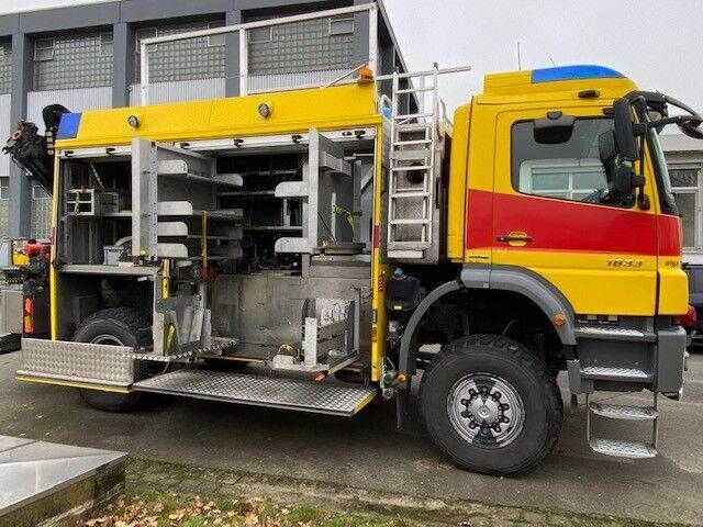 Mercedes-Benz 1833 Axor 4x4, Kran Palfinger, Rosenbauer, AHK - Fire engine: picture 4 Mercedes-Benz 1833 Axor 4x4, Kran Palfinger, Rosenbauer, AHK - Fire engine: picture 4