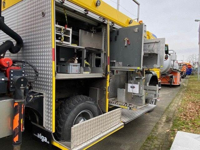Mercedes-Benz 1833 Axor 4x4, Kran Palfinger, Rosenbauer, AHK - Fire engine: picture 3 Mercedes-Benz 1833 Axor 4x4, Kran Palfinger, Rosenbauer, AHK - Fire engine: picture 3