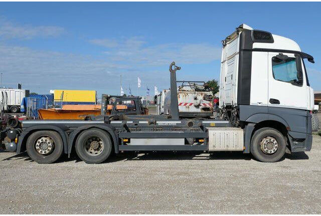 Mercedes-Benz 2543 L Actros 6x2, Meiler RK 21.70, Lenk-Lift - Hook lift truck: picture 2 Mercedes-Benz 2543 L Actros 6x2, Meiler RK 21.70, Lenk-Lift - Hook lift truck: picture 2