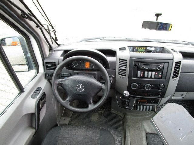 Mercedes-Benz 516 CDI Sprinter, Euro 6, 17 Sitze, Aut., Rampe - Minibus, People carrier: picture 4 Mercedes-Benz 516 CDI Sprinter, Euro 6, 17 Sitze, Aut., Rampe - Minibus, People carrier: picture 4