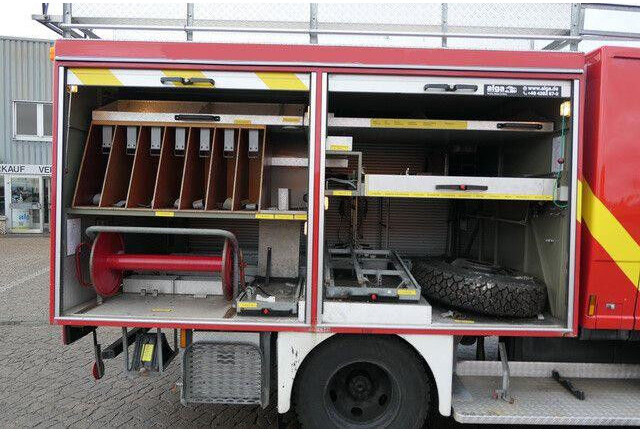 Mercedes-Benz 814 F 4x2, Pumpe, DOKA, Feuerwehr, 26tkm - Fire engine: picture 3 Mercedes-Benz 814 F 4x2, Pumpe, DOKA, Feuerwehr, 26tkm - Fire engine: picture 3