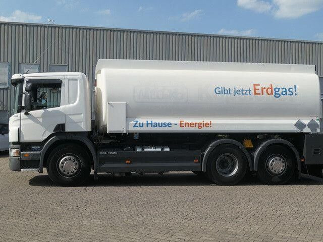 Scania P 320 6x2, Lindner & Fischer, 19m³, 3 Kammern - Tanker truck: picture 2 Scania P 320 6x2, Lindner & Fischer, 19m³, 3 Kammern - Tanker truck: picture 2