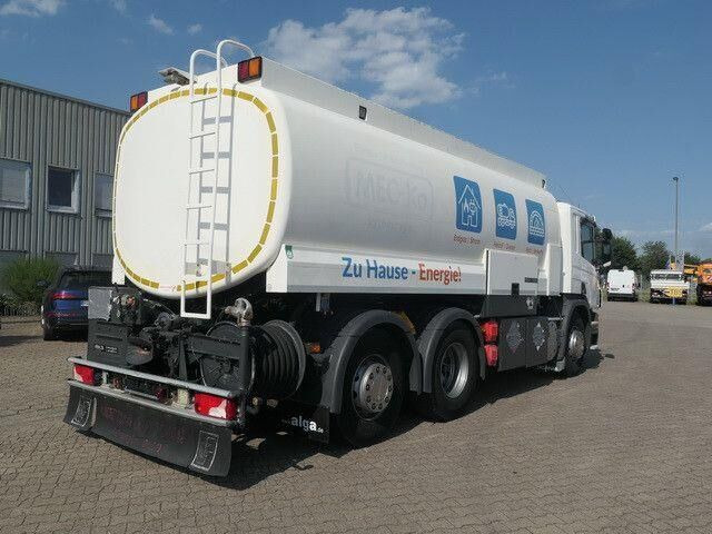 Scania P 320 6x2, Lindner & Fischer, 19m³, 3 Kammern - Tanker truck: picture 5 Scania P 320 6x2, Lindner & Fischer, 19m³, 3 Kammern - Tanker truck: picture 5