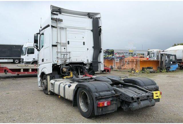 Mercedes-Benz 1843 Actros 4x2, Retarder, 2x Tank, AC, Lowliner - Tractor unit: picture 3 Mercedes-Benz 1843 Actros 4x2, Retarder, 2x Tank, AC, Lowliner - Tractor unit: picture 3